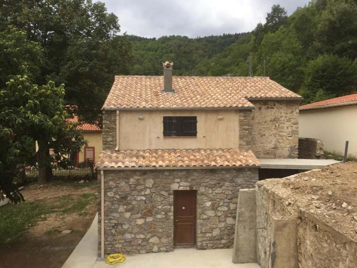 Construction de maisons traditionnelles près de Céret<br/>Construction de maisons traditionnelles à proximité de Céret<br/>Construction de maisons traditionnelles dans les environs de Céret